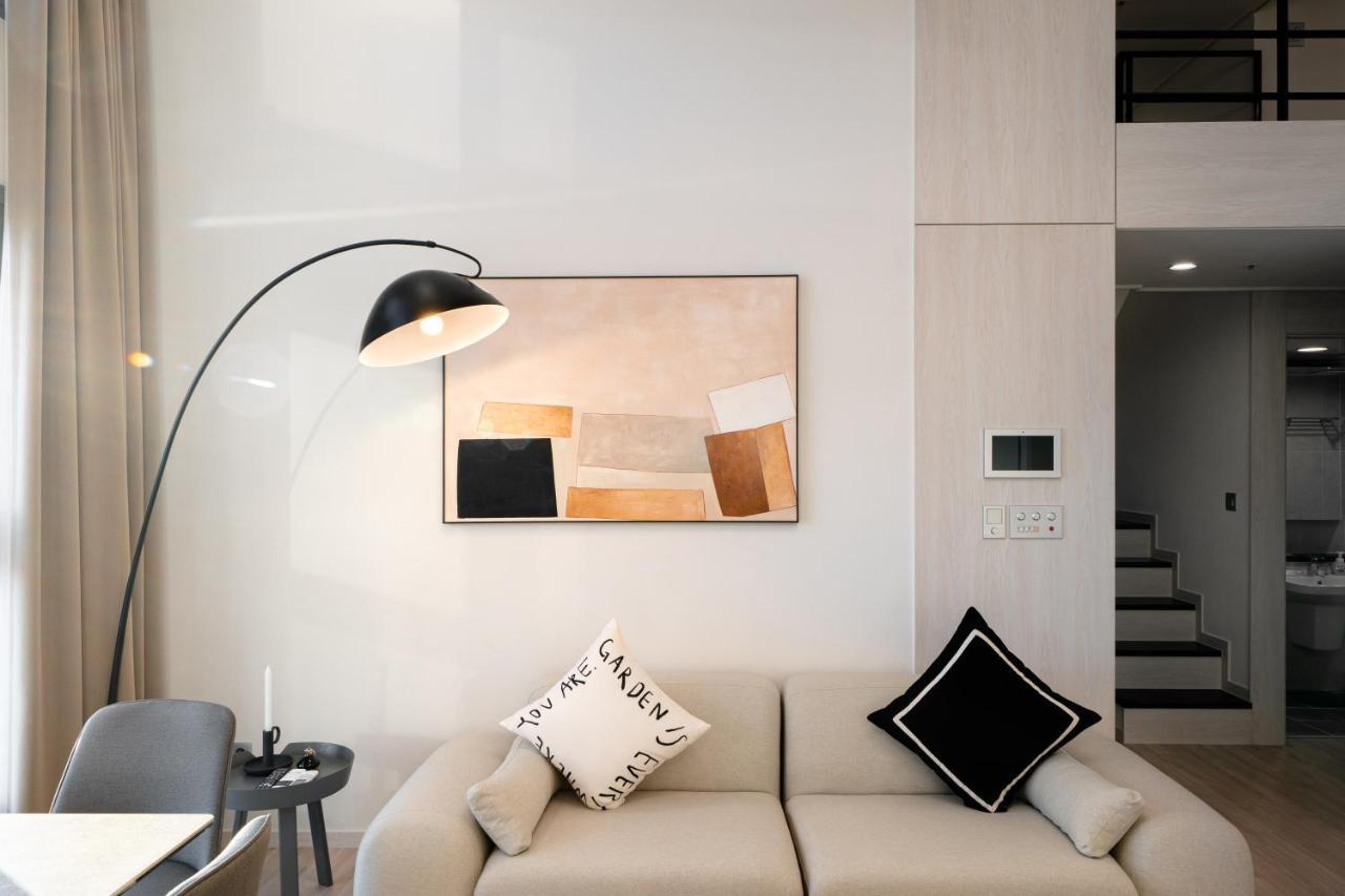 Le Collective Yeosu Apartment Bagian luar foto