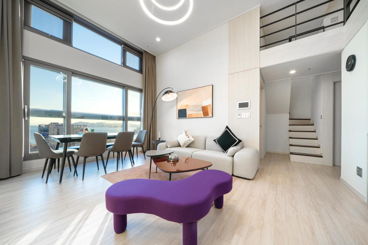 Le Collective Yeosu Apartment Bagian luar foto
