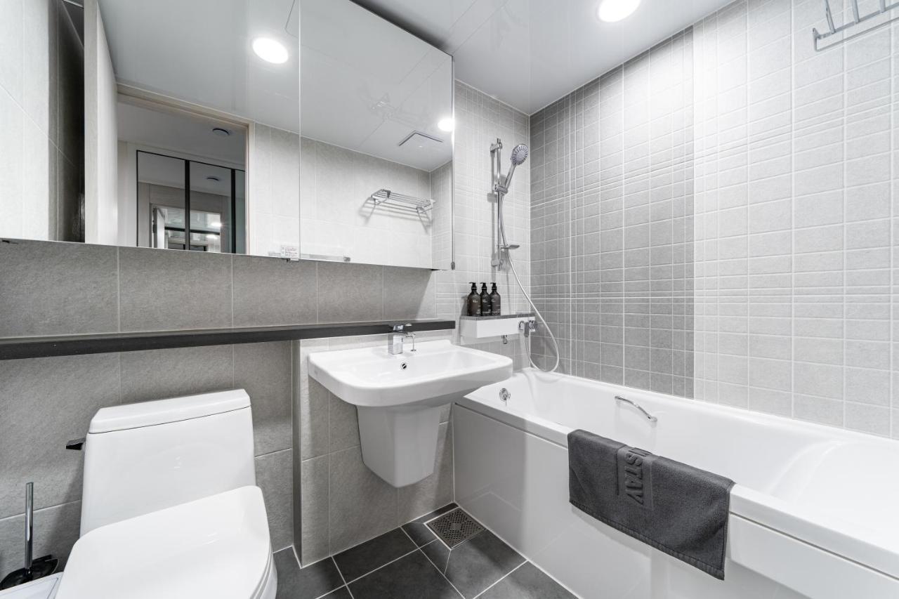 Le Collective Yeosu Apartment Bagian luar foto