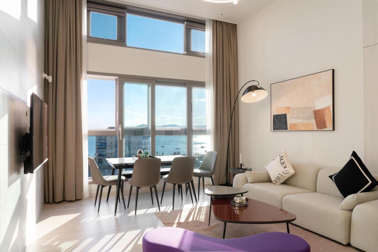 Le Collective Yeosu Apartment Bagian luar foto