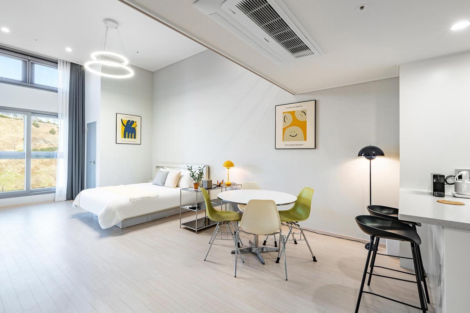 Le Collective Yeosu Apartment Bagian luar foto